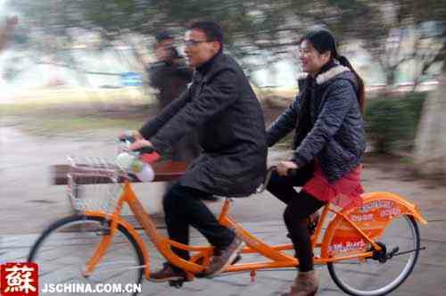 江蘇吳江投入千輛公共自行車  3個月辦借車卡市民超萬人
