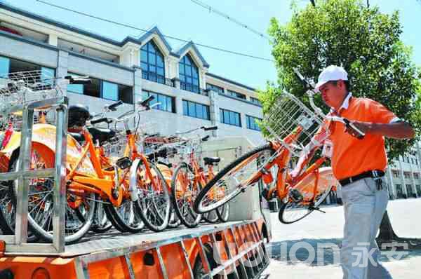 昨天上午，顧玉狗就這樣搬運了122輛公共自行車